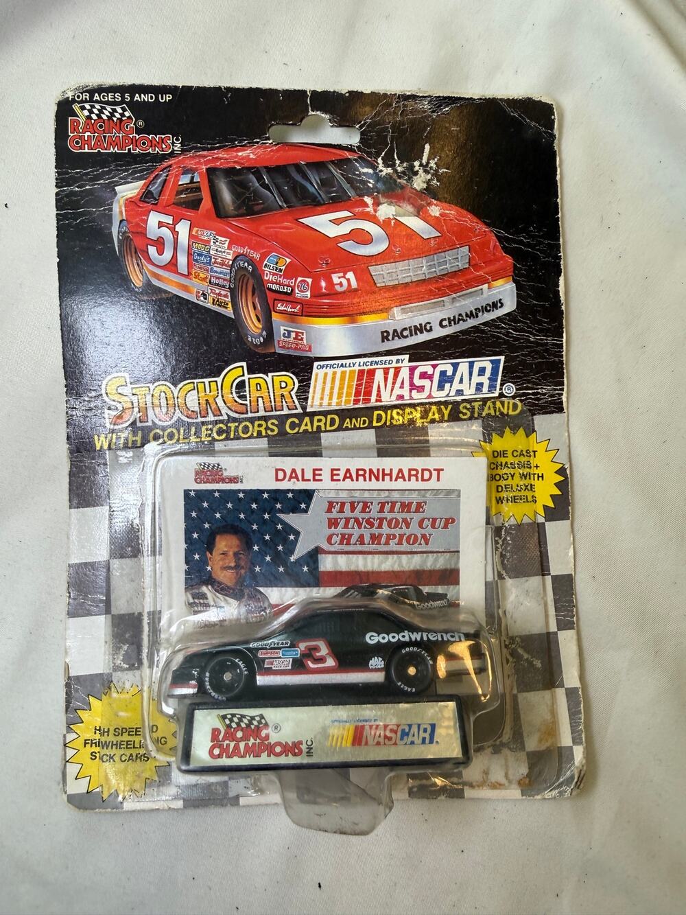 1992 Racing Champions Dale Earnhardt #3 Goodwrench NASCAR Diecast Sealed Card